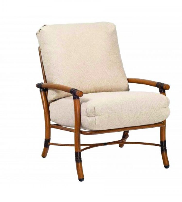 glade isle cushion lounge chair