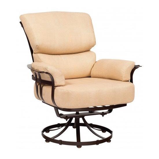 Atlas Swivel Lounge Chair